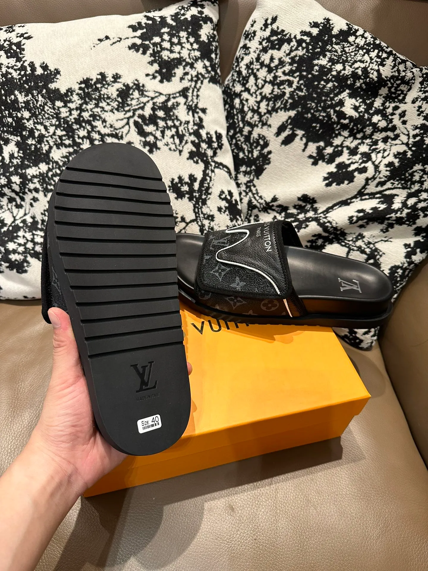 Men's shoes💰340💰 LV Velcro new style, cowhide surface, sheepskin lining, size 36-46